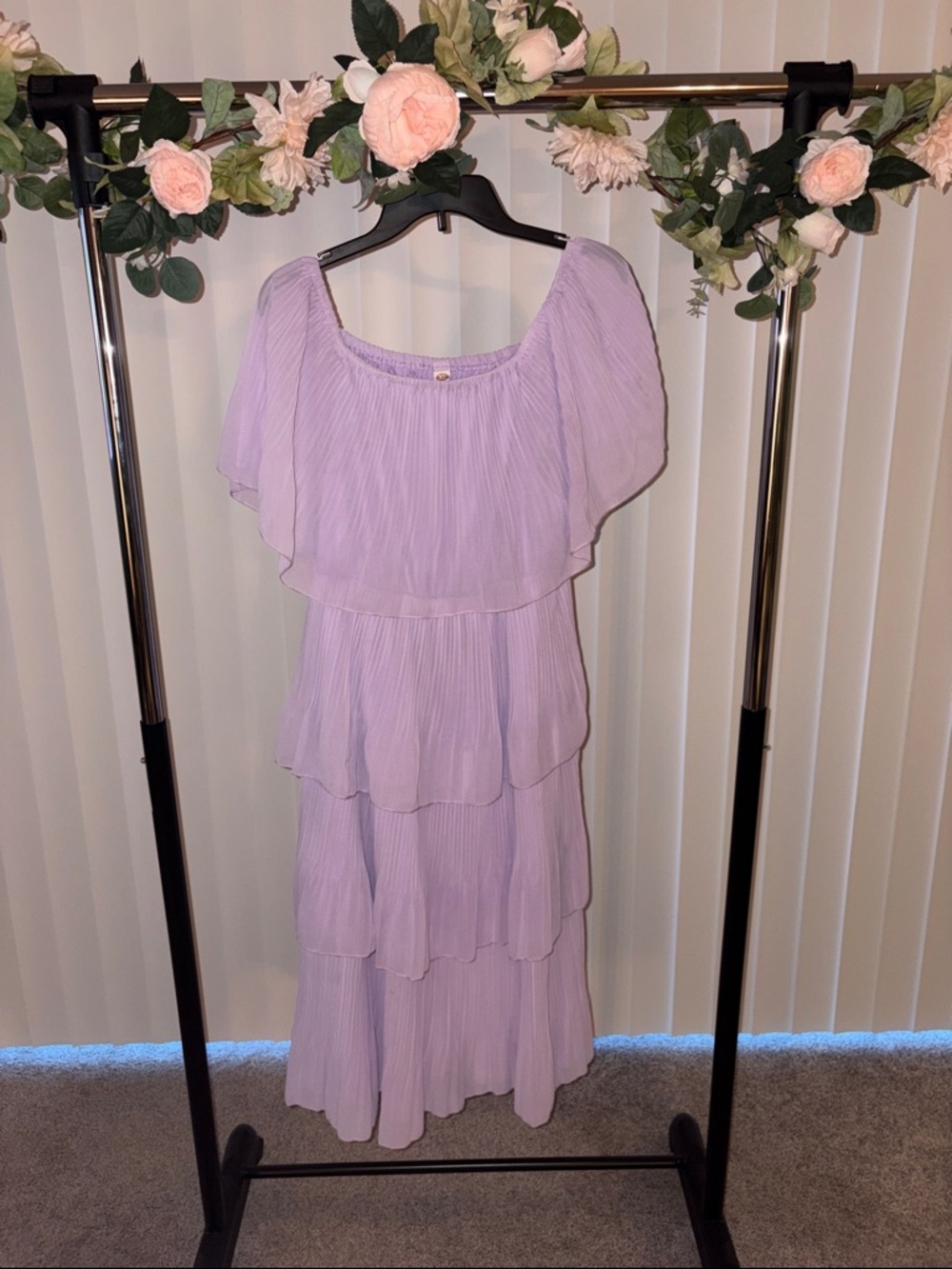 Lavender Tiered Maxi Dress - size xl